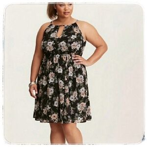 TORRID sleeveless Floral Halter Neck Chiffon Dress size 3